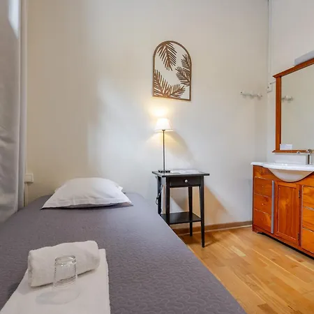 Patricia - Hyper Centre *